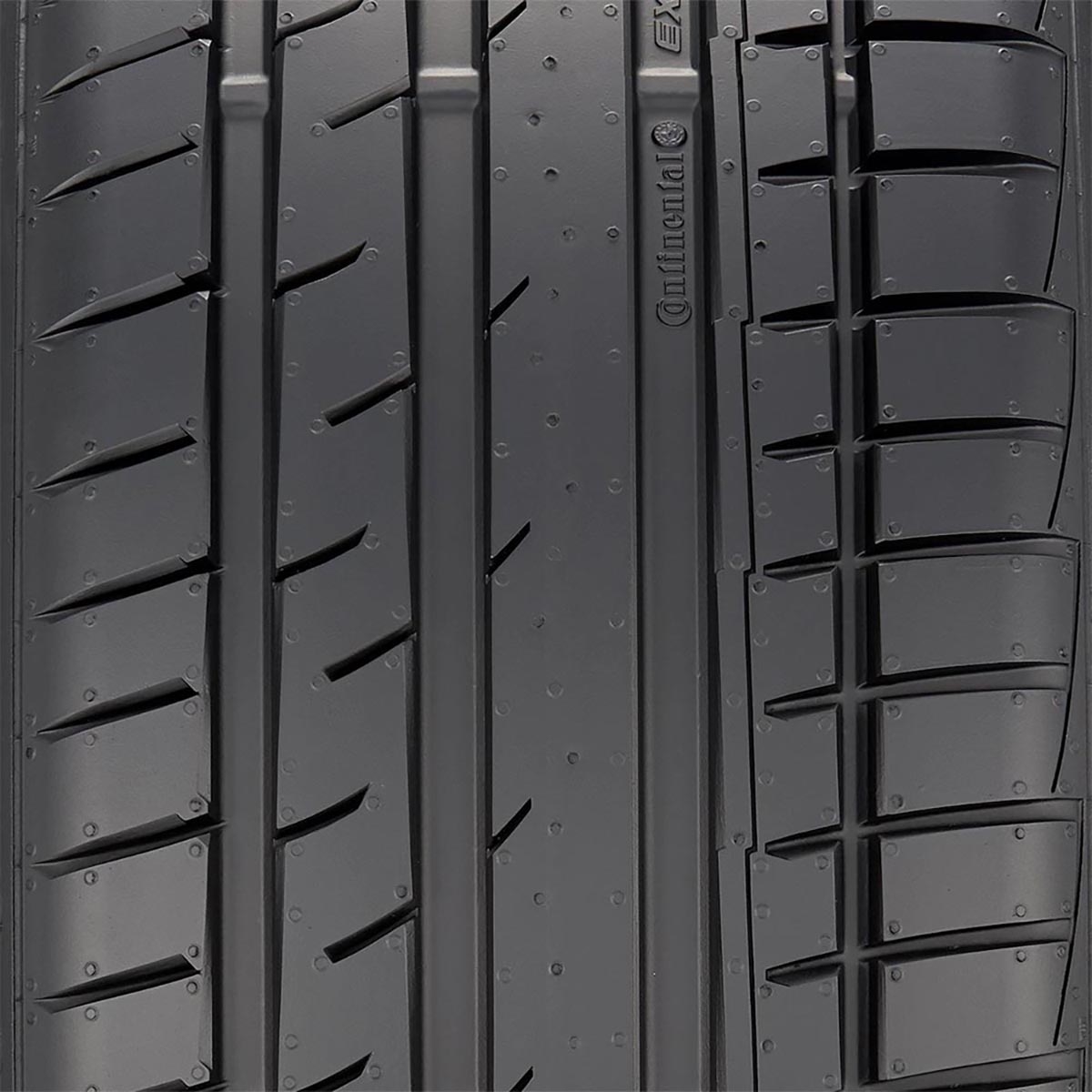 Pneu 225/45R17 Continental ExtremeContact DW 91W                                                                                                                                                        